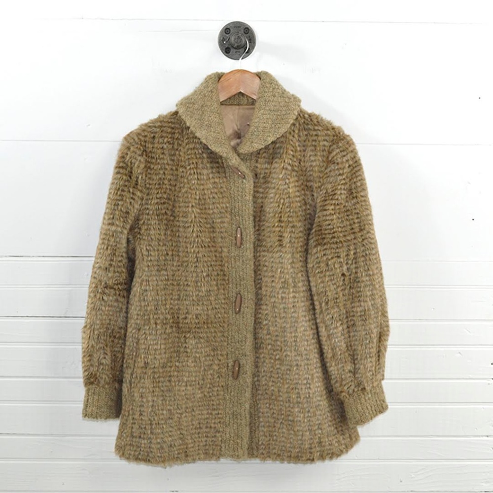DUBROWSKY & JOSEPH FUR COAT #175-23